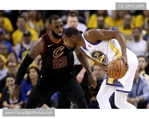 詹姆斯领衔湖人迎战勇士全力出击 追梦和库里状态回暖期待强强对决